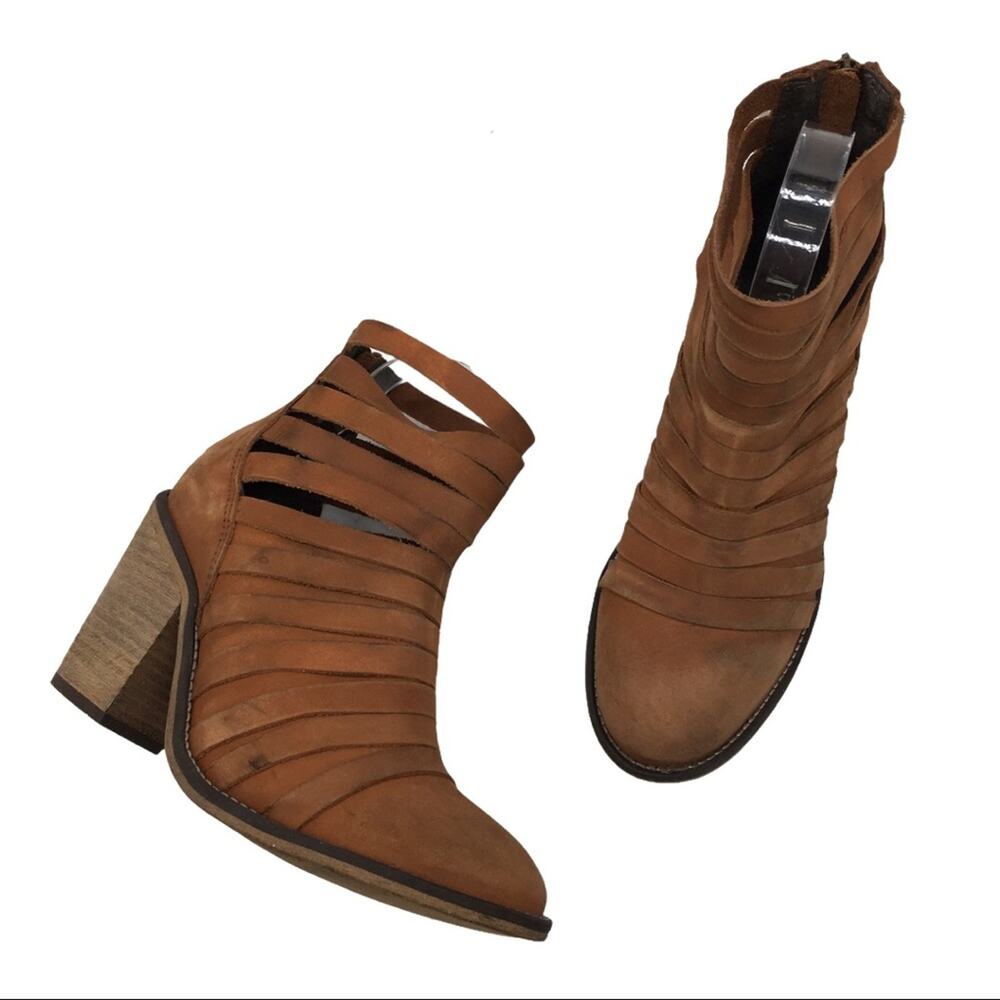 Free People Hybrid Strappy Leather Bootie - 37